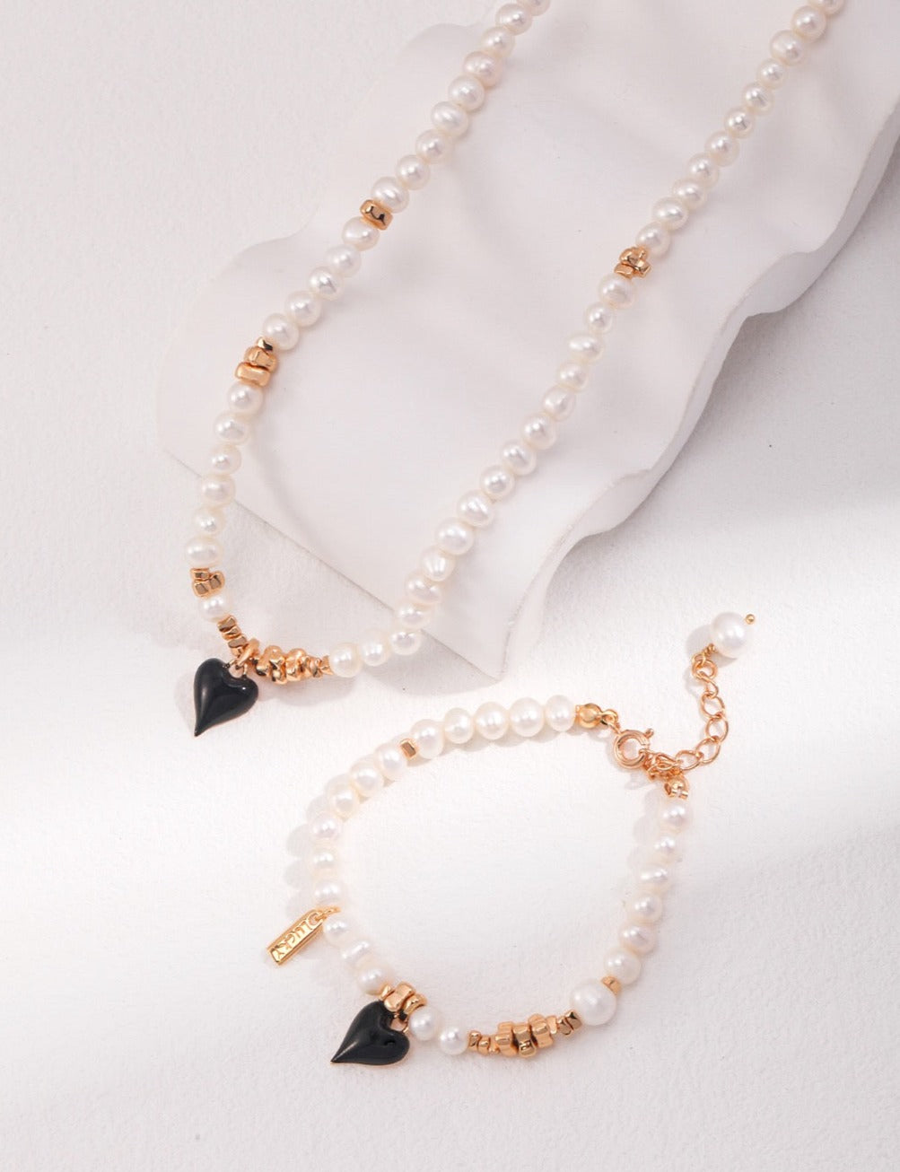 Drip Glaze Heartbeat Pendant Necklace