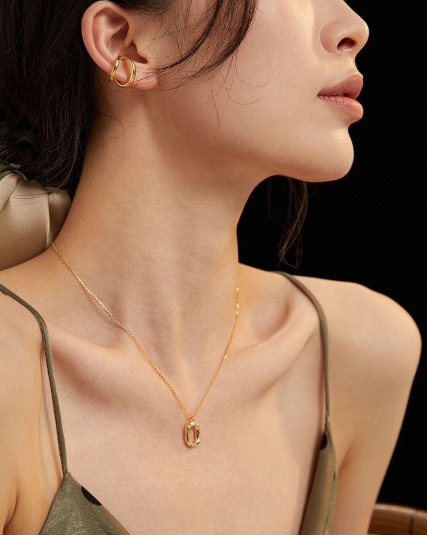 Gold Pendant Necklace