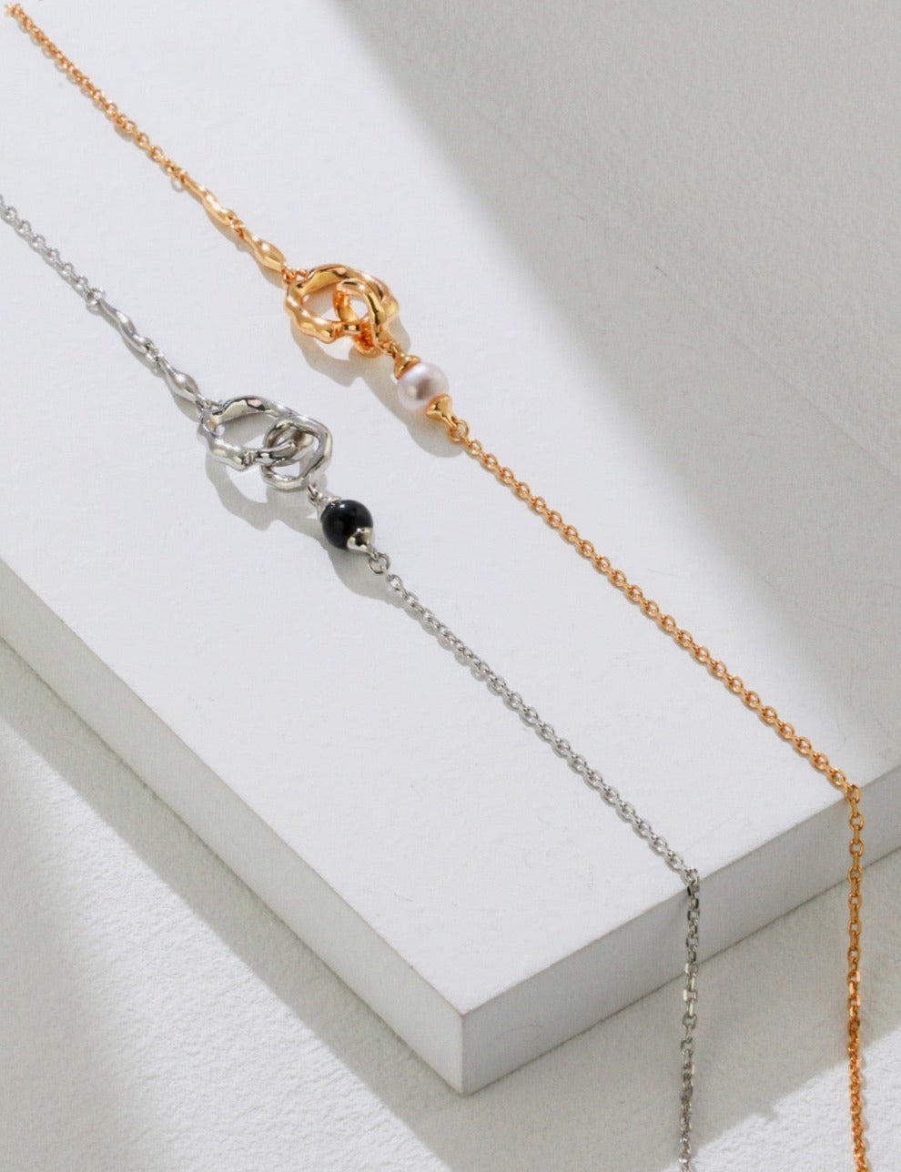 Molten Double Circle Pendant Necklace