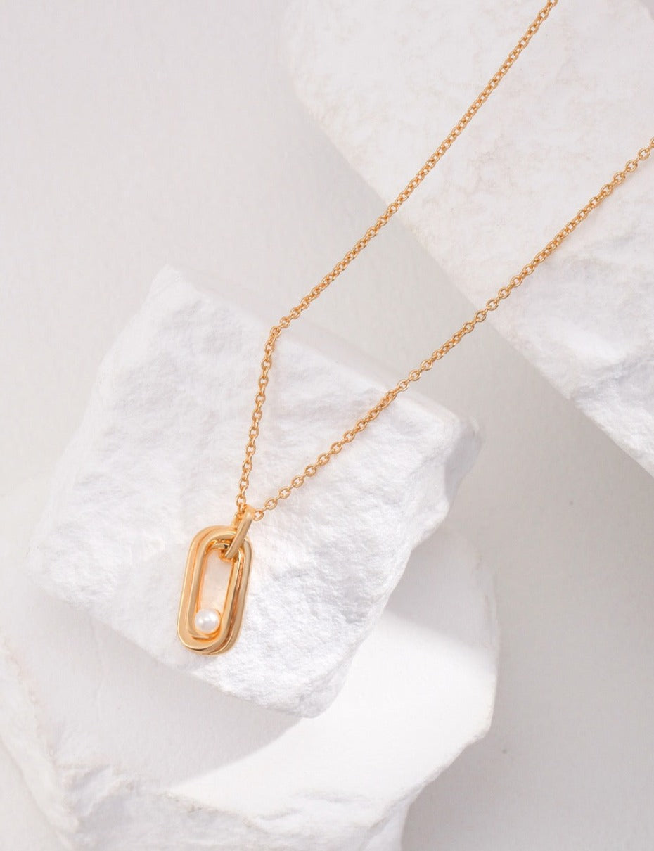 Vintage Style Pinpoint Pearl Pendant Necklace