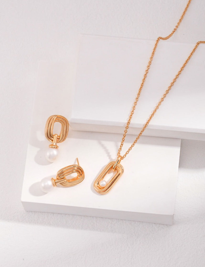 Vintage Style Pinpoint Pearl Pendant Necklace