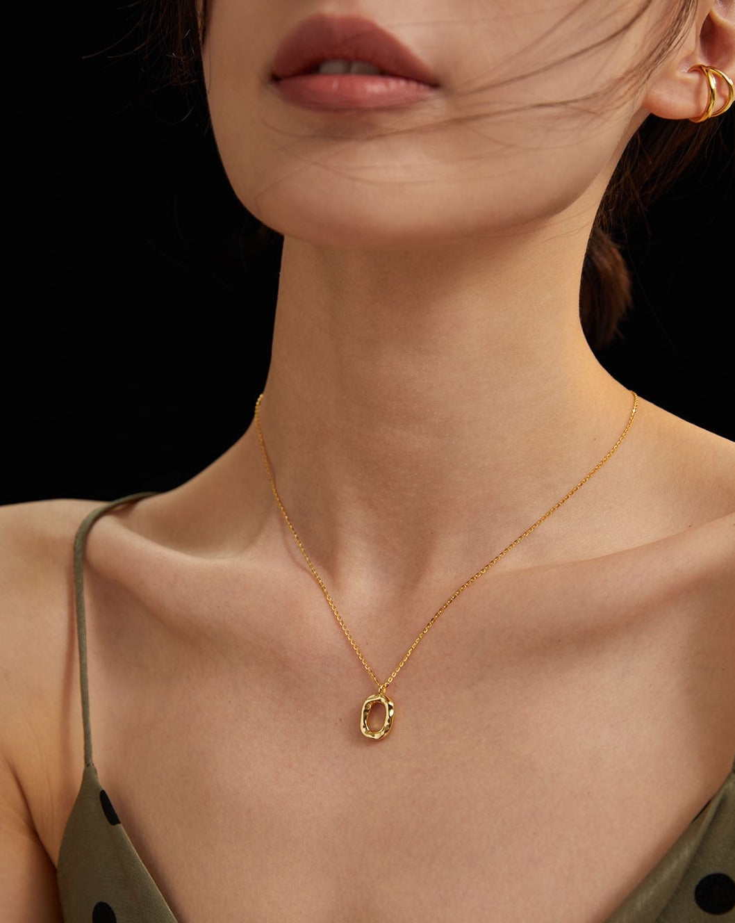Gold Pendant Necklace