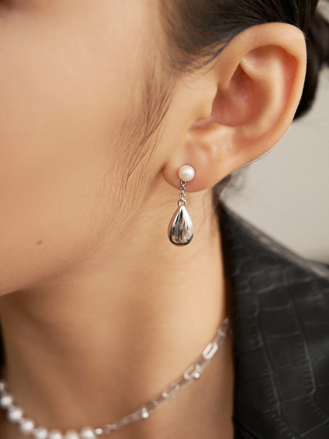 Pearl Drop Earrings