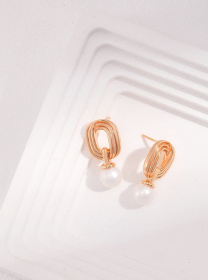 The Loop Pearl Dangle Earrings
